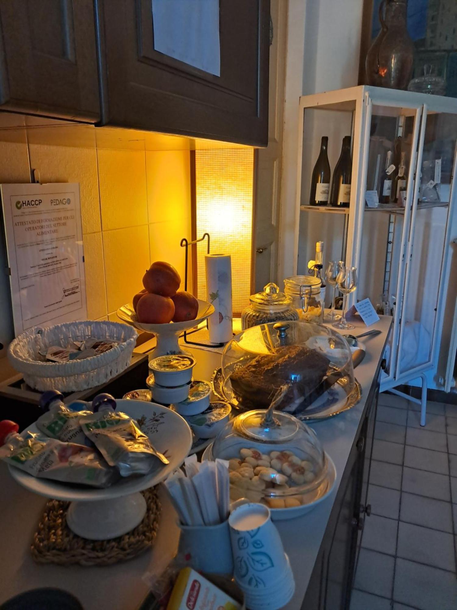 Bed & Breakfast Chiara San Sebastiano Curone エクステリア 写真